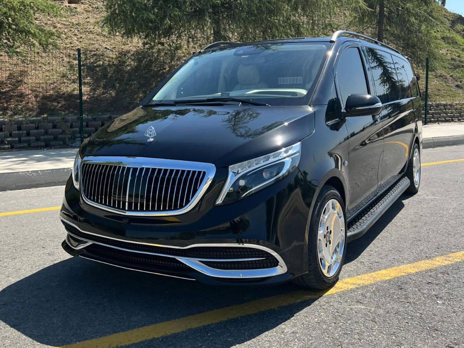 Mercedes Benz VIP Maybach Siyah — MAYBACH