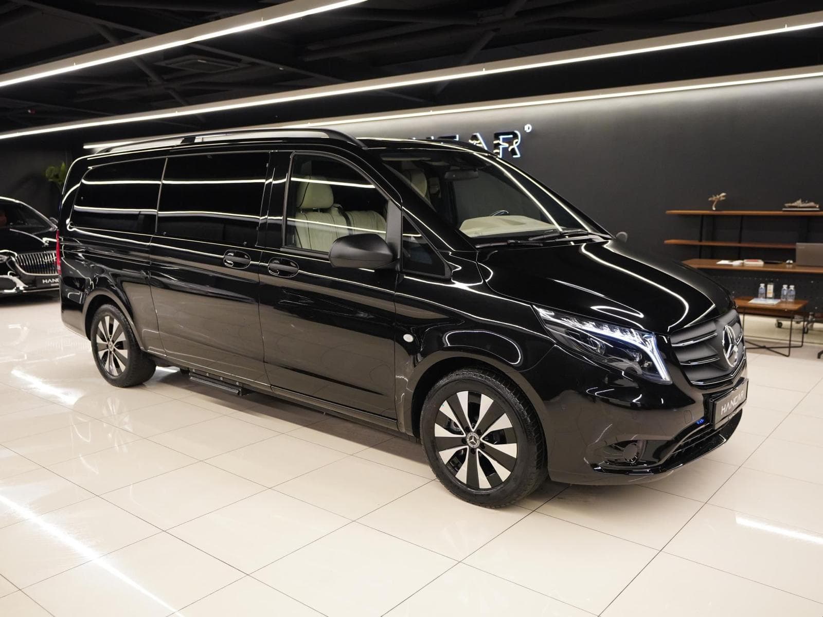 Mercedes Benz Vito Siyah — VAN